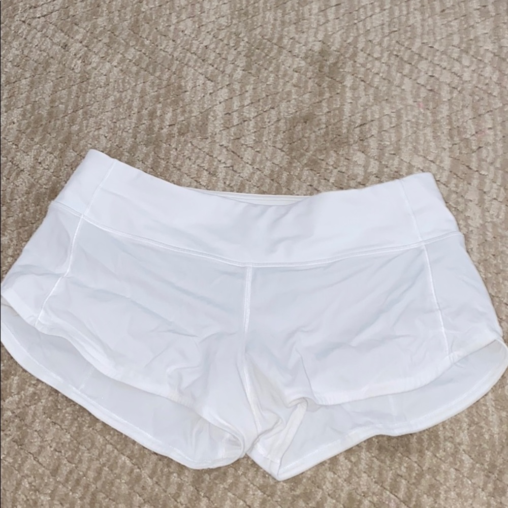 White lululemon shorts